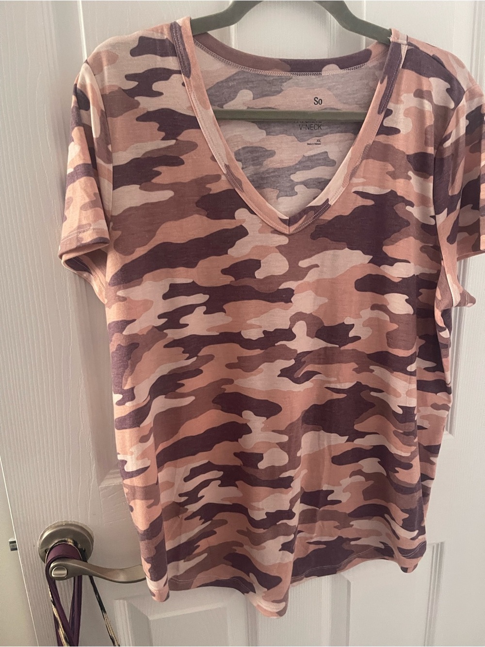 SO Pink & Mauve Camo V-Neck Tee XXL